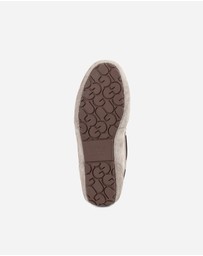 Ozwear Connection Uggs - Ugg Levi Men's Moccasins (Water Resistant)