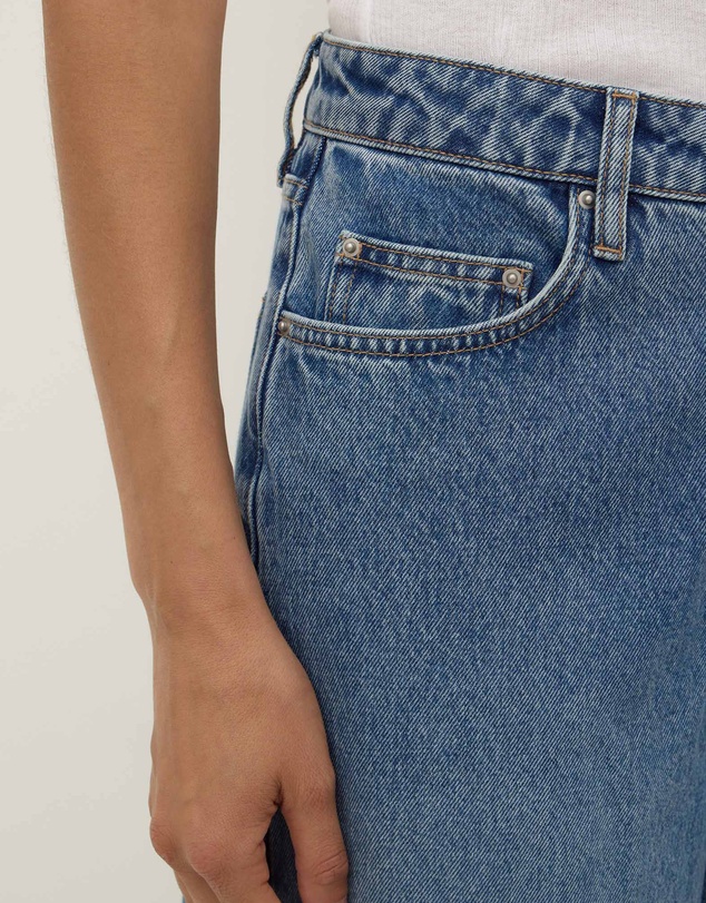 Assembly Label - High Rise Barrel Jeans