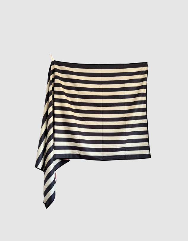 Sand Society - Monochrome Lite Sand Free Beach Towel