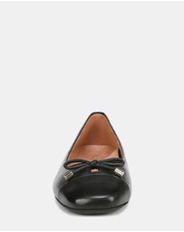 Vionic - Klara Ballet Flat - Black Leather