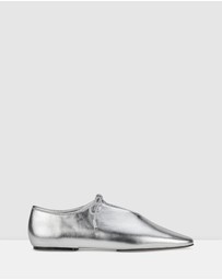 Rollie - Noah Lace Flat