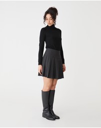 Forcast - Westwood Pleated Mini Skirt