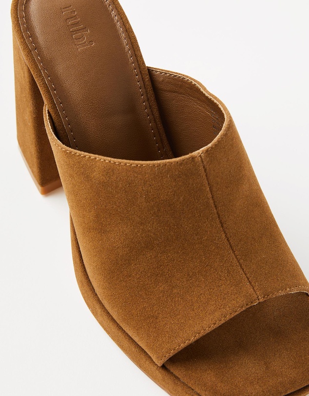 Rubi - Scarlet Block Mule