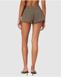 EDIKTED - Harleigh Linen Look Shorts