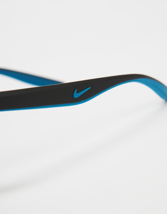 Nike - Flo