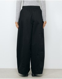 AERE - Organic Cotton Twill Barrel Leg Pants