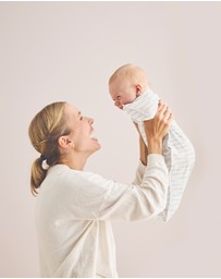 Love to Dream - Swaddle Up 1.0 TOG Stretch Cotton Dreamer in White