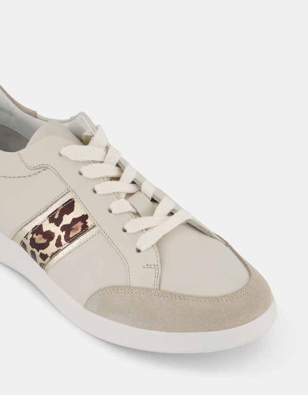 Miss Sofie - Idle Sneakers