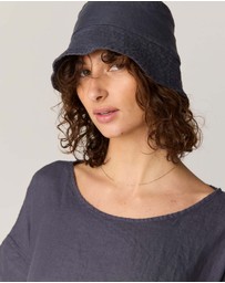 Primness - Peaches Bucket Hat