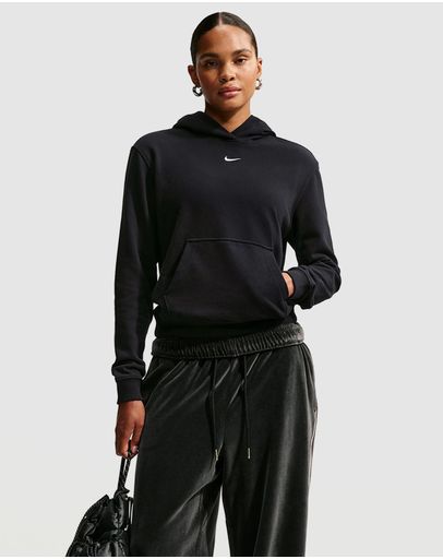 Total Black & Sail