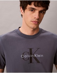 Calvin Klein Jeans - Acid Wash Monologo Graphic Relaxed T-Shirt