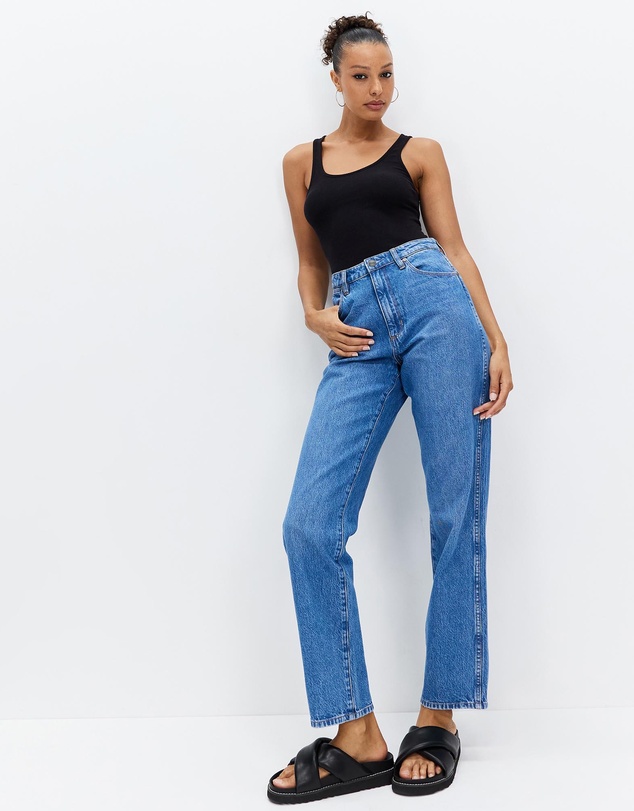 Wrangler - Claudia Hi Straight Jeans