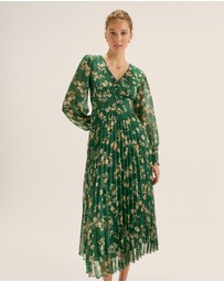 Review - Meadows Floral Dress