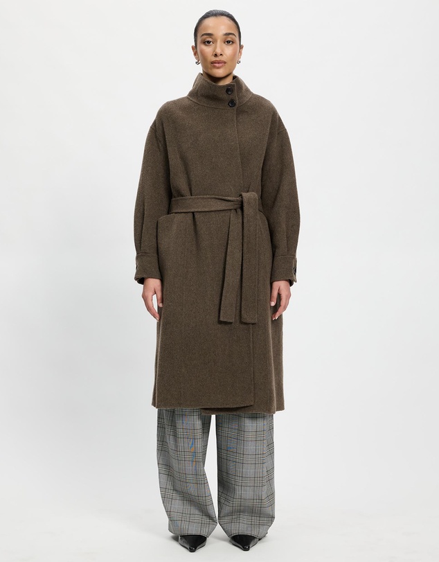 Lindsay Nicholas New York - Gallery Coat