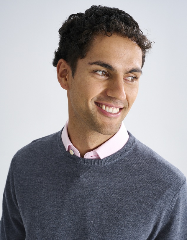 3 Wise Men - 3 Wise Men Driver Crew Neck Merino Knit - Charcoal