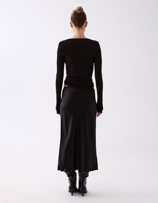 Style Addict - Lia Lace Trim Long Sleeve Top - Black