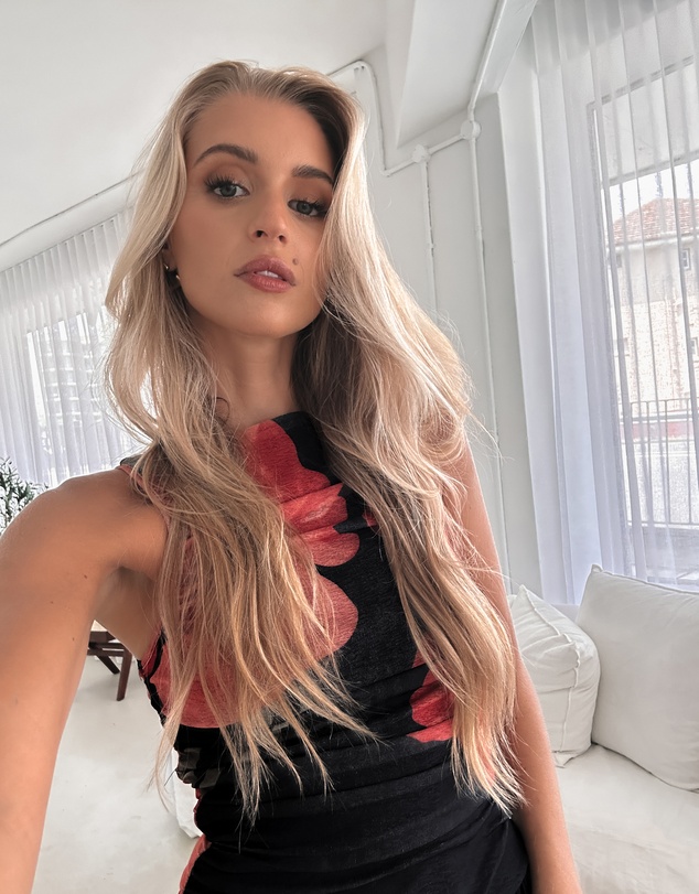 Esther & Co - Balayage Dress - Black Floral