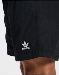 adidas Originals - ESS Woven Shorts