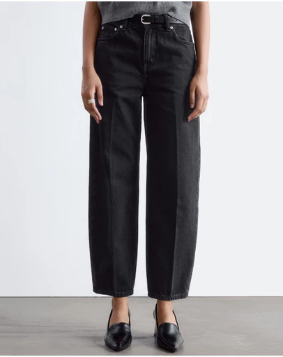 & Other Stories - Tapered Barrel Jeans