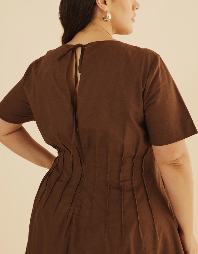 Atmos&Here Curvy - Maya Pleat Maxi Dress