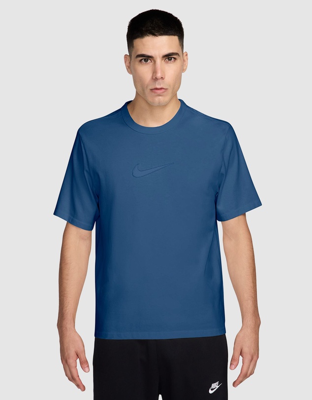 Nike - Sportswear Premium Essentials T-Shirt