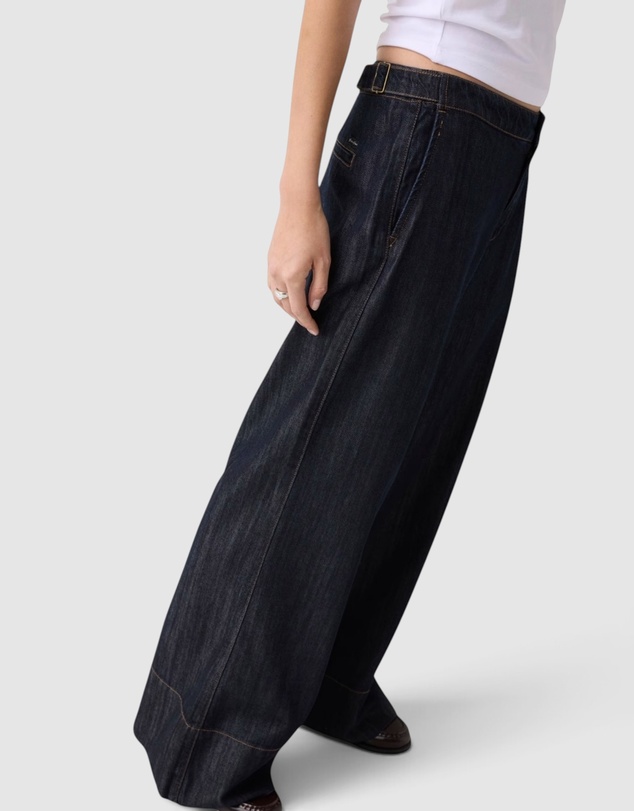 GUESS Jeans - GUESS JEANS Low-Rise Extra Wide Leg Chino Jeans