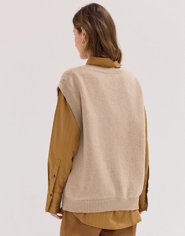 Cloth & Co. - The Crew Neck Vest Brazil Nut