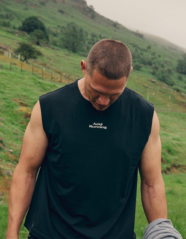Acid Running - Logo Tank - ICONIC EXCLUSIVE