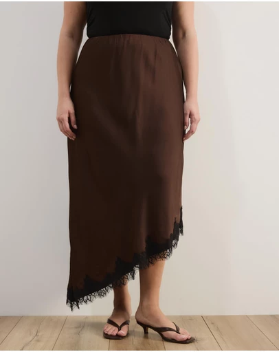 Atmos&Here Curvy - Leoni Asymmetric Lace Satin Skirt