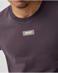 Brooks - Graphic Short Sleeve