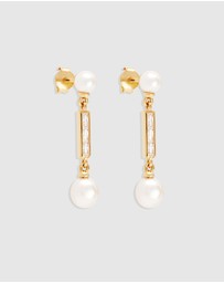 By Charlotte - Breathe Pearl Drop Earrings
