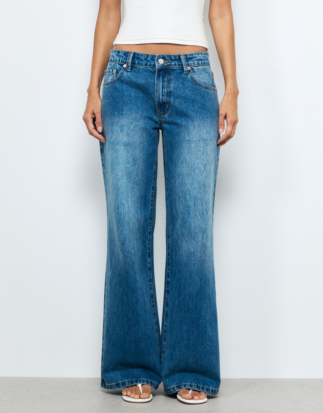 AERE - Low Rise Relaxed Jeans