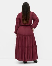 City Chic - Drama Queen Long Sleeve Maxi Dress