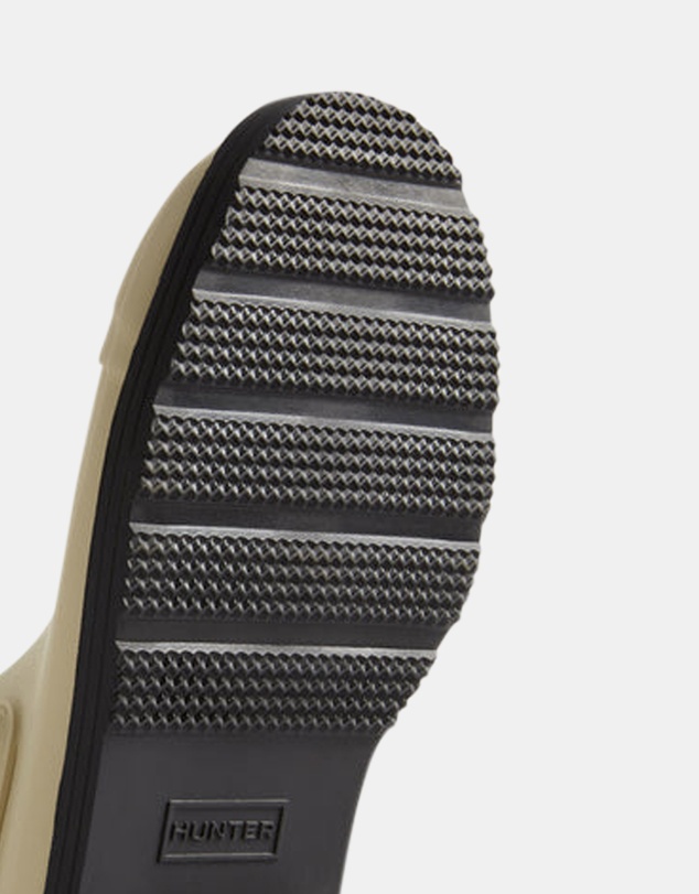 Hunter - Women's Chelsea Commando Boot Gravel/Black