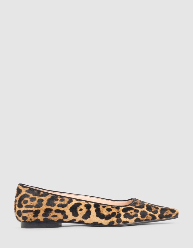 Edward Meller - ELVY Chiselled Flat Pump