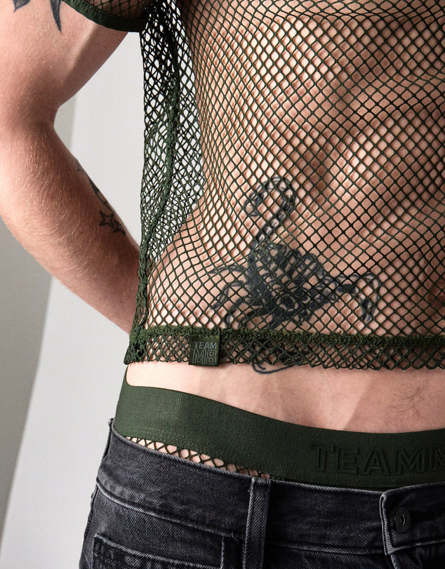 TEAMM8 - Edge Net Cropped Tee