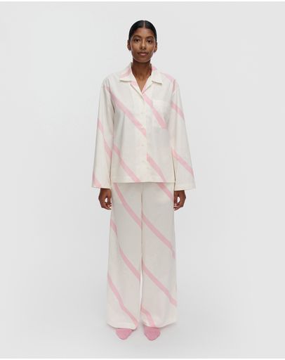 off white, light pink