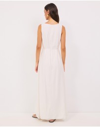 Calli - Malik Tucked Maxi Dress