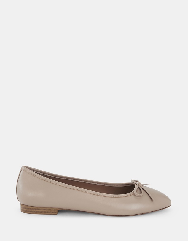 Miss Sofie - Layton Flats