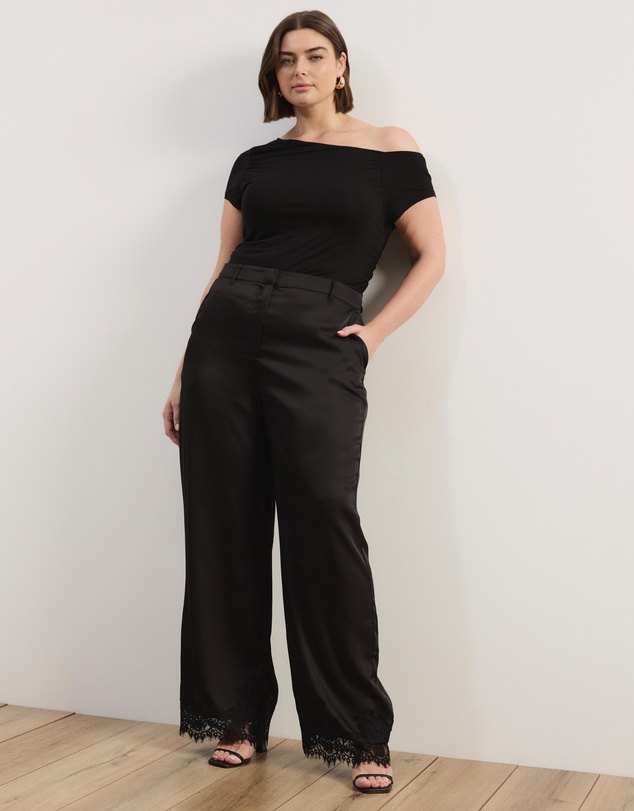 Atmos&Here Curvy - Leoni Asymmetric Lace Satin Pants