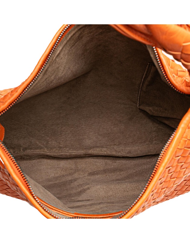Pre-Loved by Azura Reborn - Pre-Loved Medium Nappa Intrecciato Fuzzy Veneta Hobo