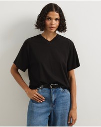 Atmos&Here - High V-Neck Organic Cotton Short Sleeve T-Shirt