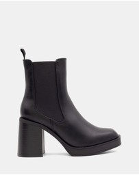 Therapy - Pout Ankle Boots