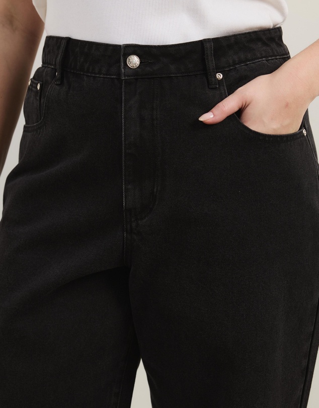 Atmos&Here Curvy - Mabel High Waist Boyfriend Jeans