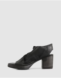 Sempre Di - Elanora Wedge Sandals