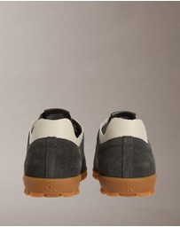 Calvin Klein - Suede Low Profile Runner Sneakers