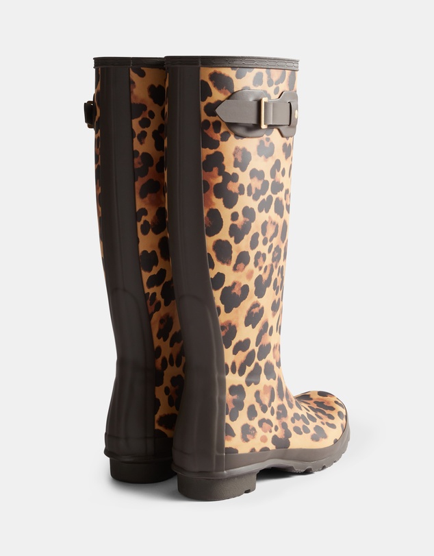 Hunter - Women’s Original Tall Leopard Boot in Leopard Print/Chocolate Brown