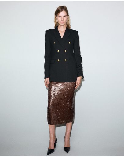 Medium Brown