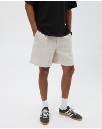 AERE - Seaside Pleated Linen Shorts