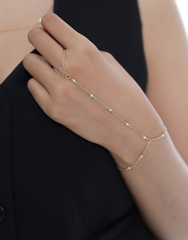 Elli Jewelry - Shell Pearl Hand Chain in Gold-Plated 925 Silver